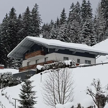 Apartmán Ferienwohnung Hahn *